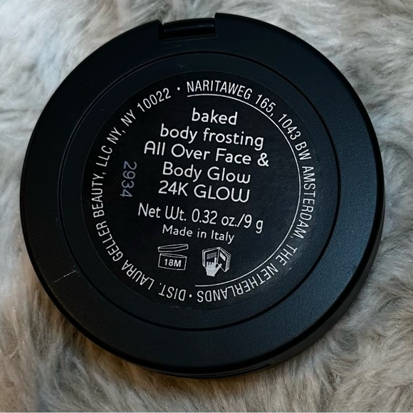 Laura Geller Eyeliner, Baked Face and Body Frosting and a Cosmetic Zipper Pouch - Picture 3 of 5